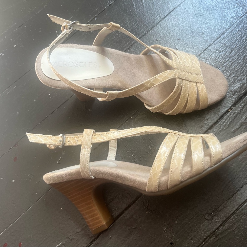 AEROSOLES Beige Strappy Mid-Heel Sandals - Picture 2 of 8